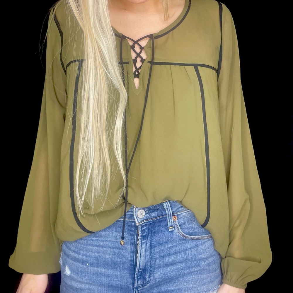 Abercrombie blouse - Picture 1 of 2